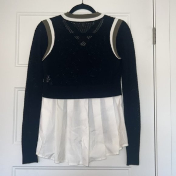 VERONICA Beard V-neck Mesh Pullover with pleated back size XS - Picture 9 of 14